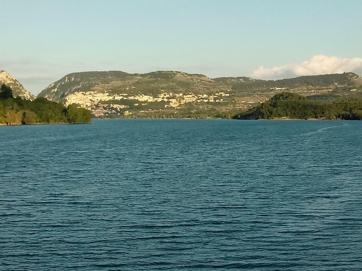 Appartamento Del Lago Villetta Barrea Ngoại thất bức ảnh